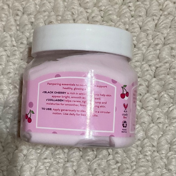 The Spathecary Black Cherry Merlot  Body Butter with Collagen 🍒 🍷 - Picture 4 of 4